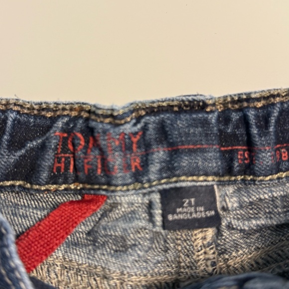 💥4/$20💥 Tommy Hilfiger Kids Boys Classic Blue Jeans Size 2T - Picture 4 of 7